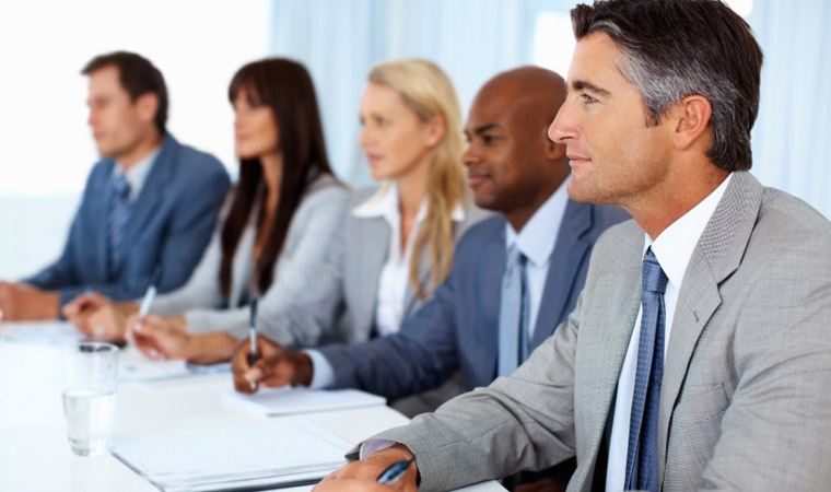 Videoconferenza: gruppo al lavoro 6